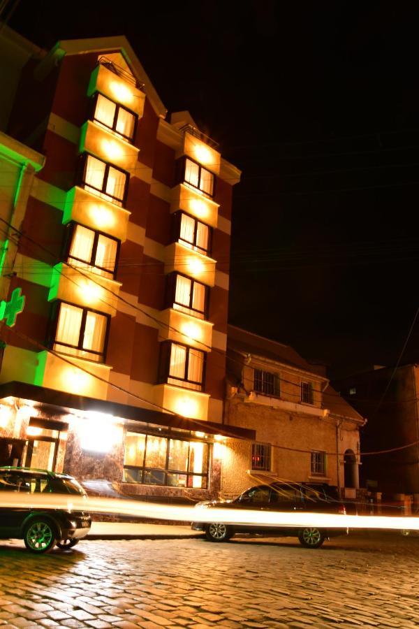 Samsara Hotel أنتاناناريفو المظهر الخارجي الصورة